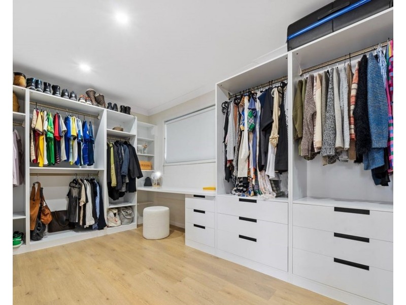 19 Warnambul Road, Shailer Park QLD 4128