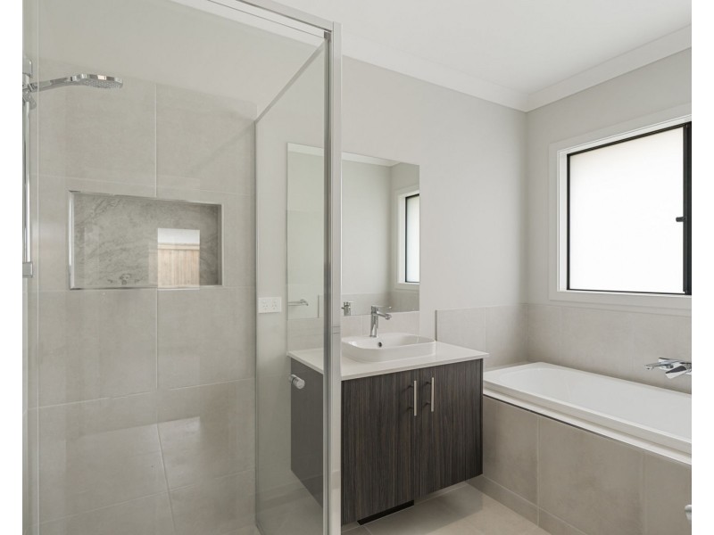 63 Byron Drive, Jimboomba QLD 4280