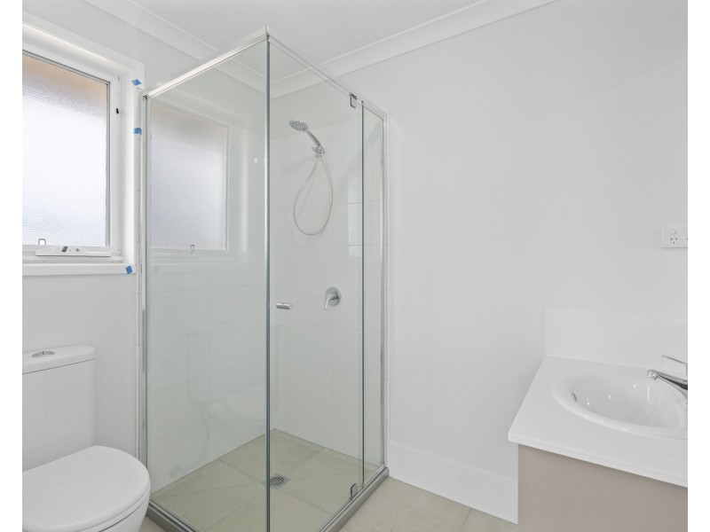 2 Olympus Drive, White Rock QLD 4306
