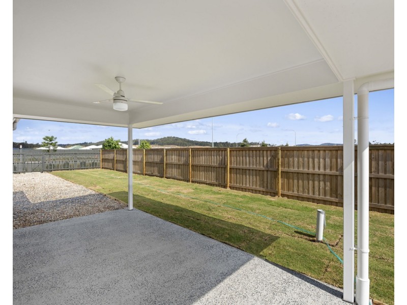 2 Olympus Drive, White Rock QLD 4306
