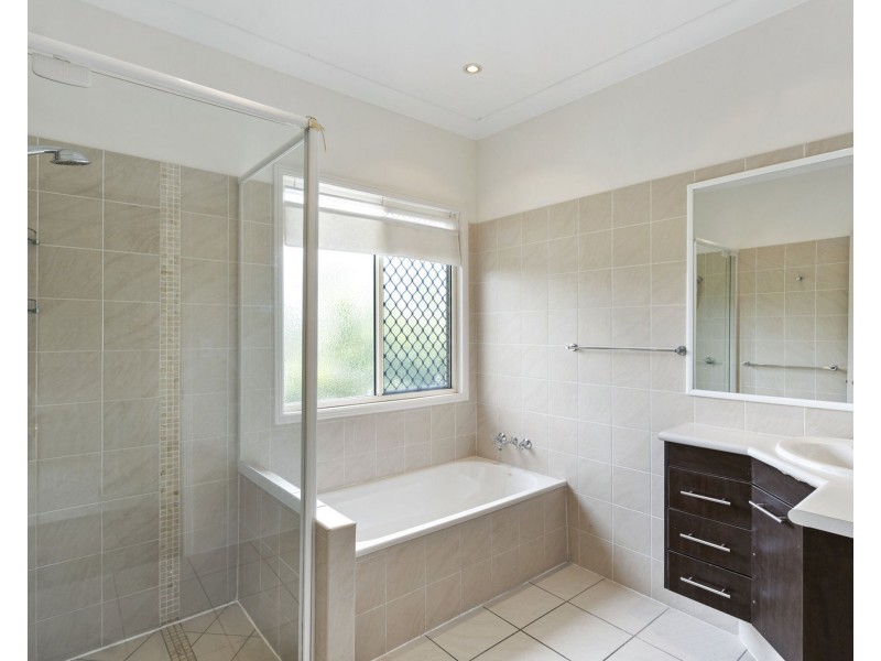 145 Anne Collins Crescent, Mundoolun QLD 4285