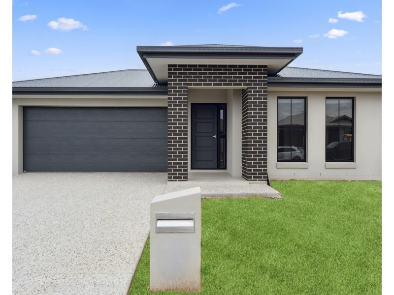 27 Sage Street, Greenbank QLD 4124