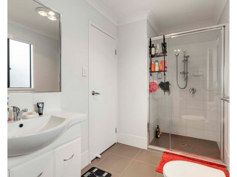 2/76 Bambil Street, Marsden QLD 4132