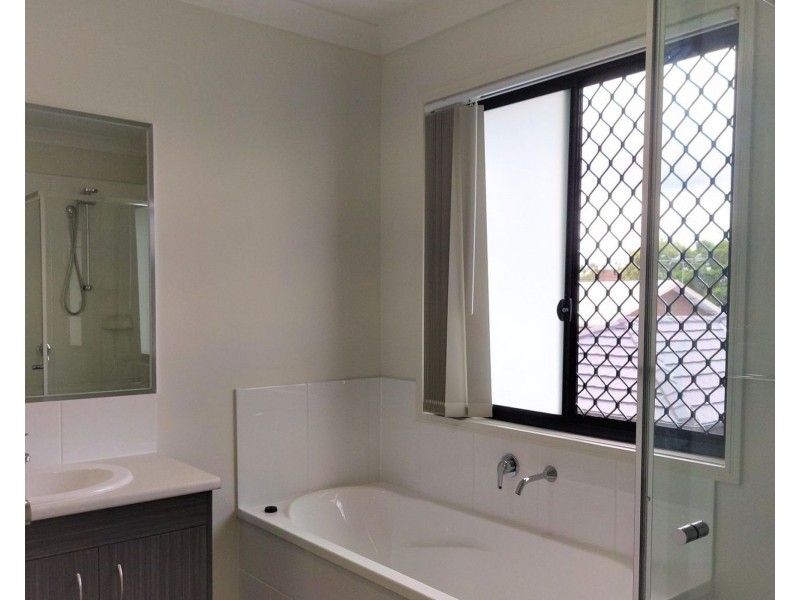 2/69A Atlantic Drive, Loganholme QLD 4129