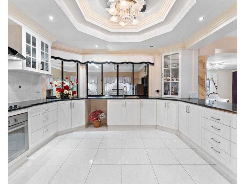 5 The Crescent, Underwood QLD 4119