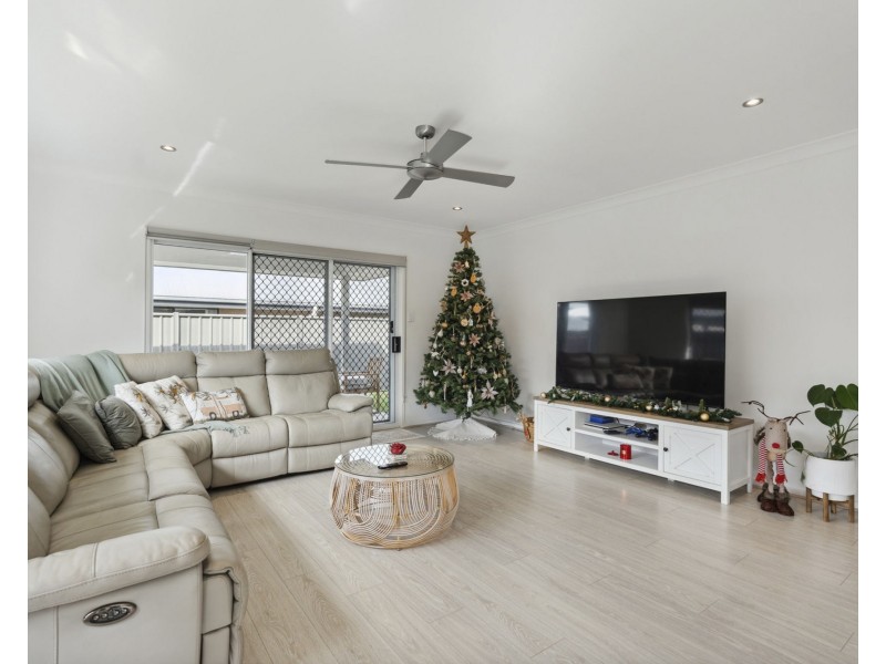 41 Cooper Crescent, Jimboomba QLD 4280