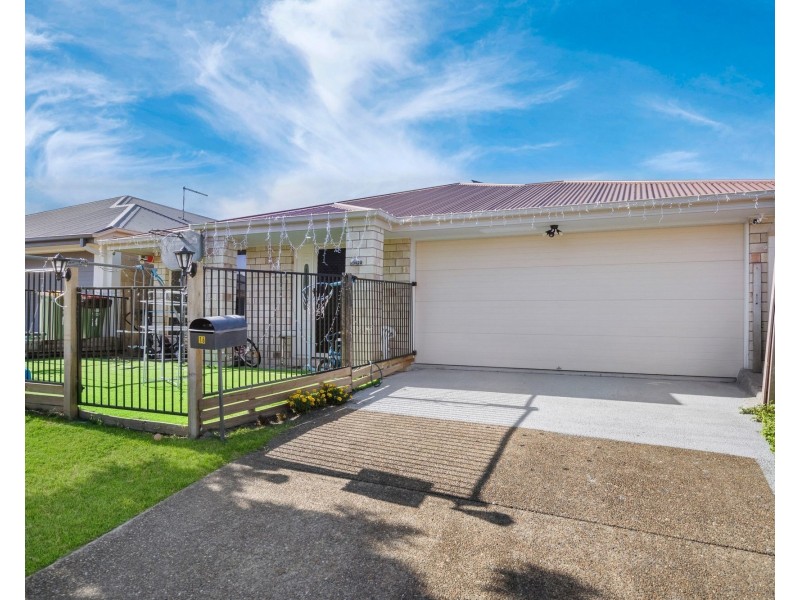 16 Shale Avenue, Logan Reserve QLD 4133