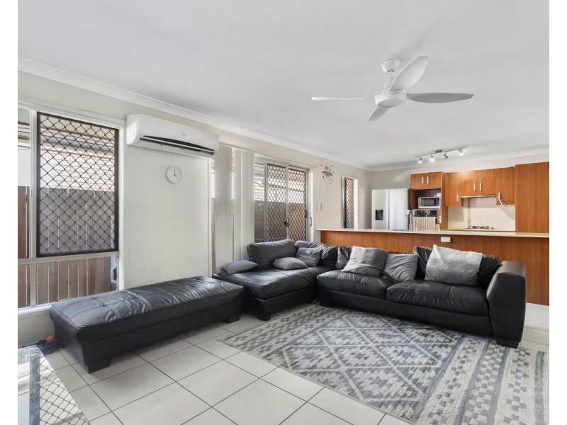 16 Shale Avenue, Logan Reserve QLD 4133