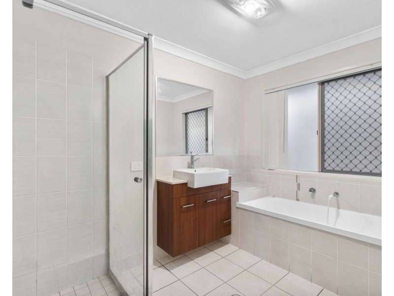 16 Shale Avenue, Logan Reserve QLD 4133