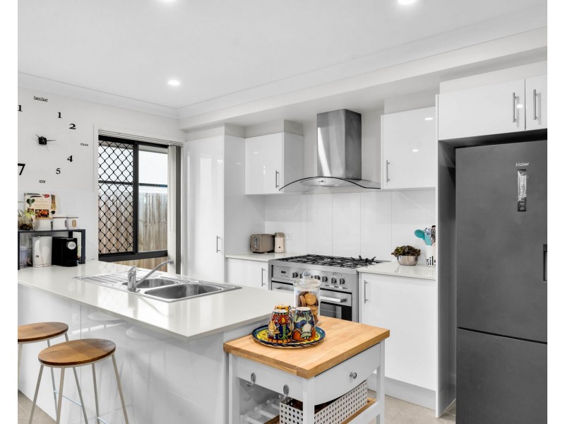 33 Neumann Drive, Yarrabilba QLD 4207