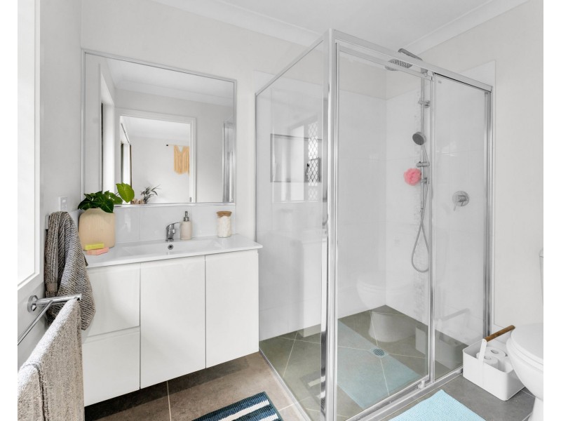 33 Neumann Drive, Yarrabilba QLD 4207