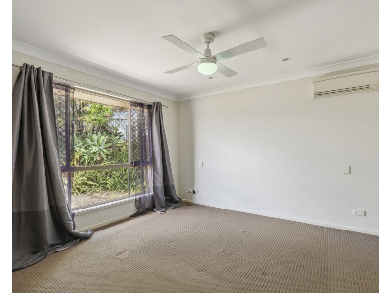 7 Taylor Place, Mackenzie QLD 4156