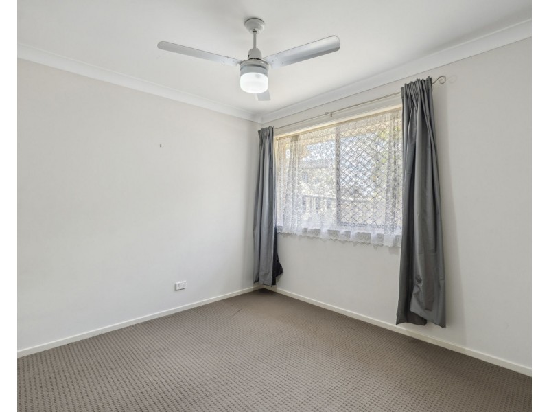 7 Taylor Place, Mackenzie QLD 4156