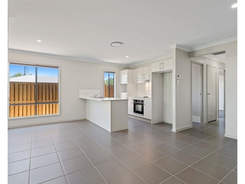 1/37 Bishampton Circuit, Logan Reserve QLD 4133