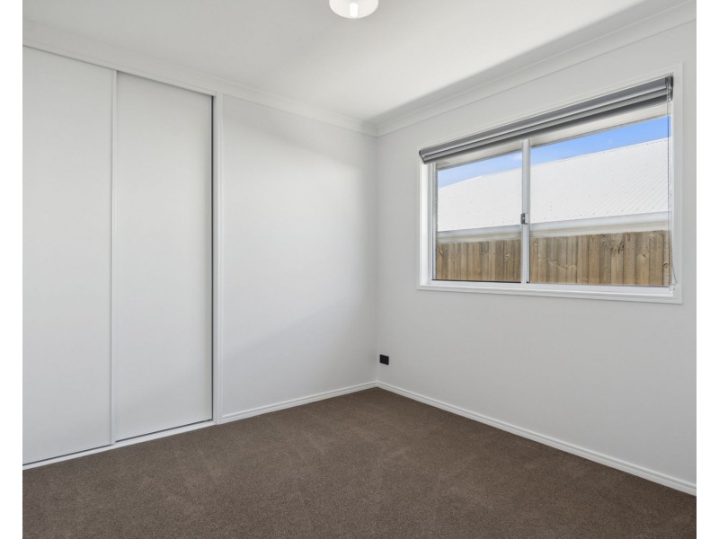 9 York Road, Greenbank QLD 4124