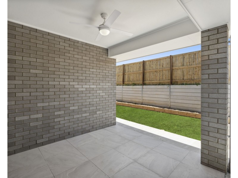 9 York Road, Greenbank QLD 4124