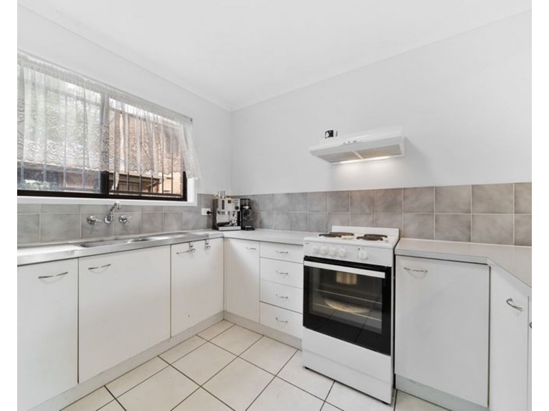 2/8 Cognac Court, Kingston QLD 4114