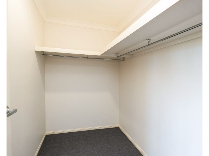 1/2 Hudson Court, Coomera QLD 4209