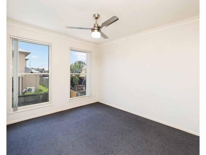 1/2 Hudson Court, Coomera QLD 4209