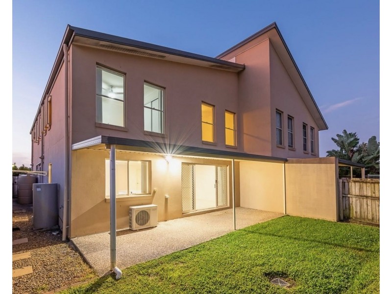 1/2 Hudson Court, Coomera QLD 4209