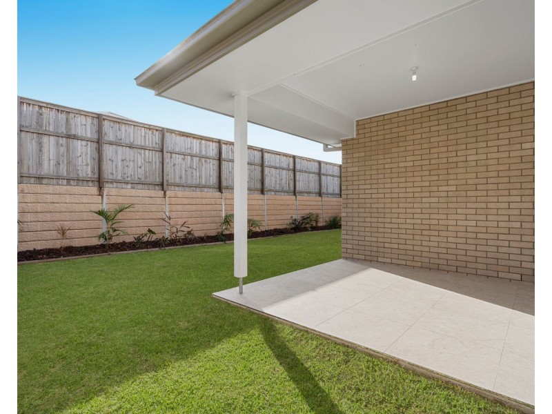 15 Peterson Way, White Rock QLD 4306