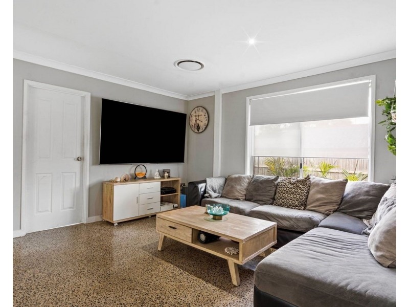 17 Simone Street, Boronia Heights QLD 4124