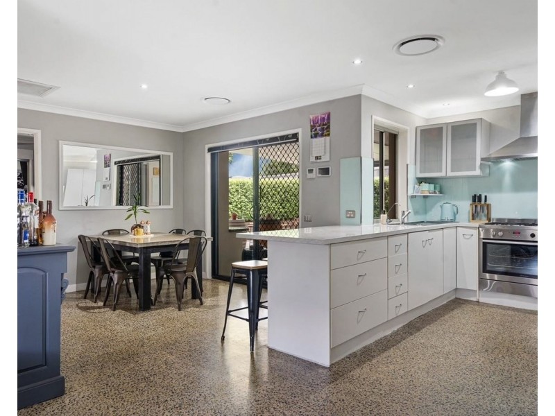 17 Simone Street, Boronia Heights QLD 4124