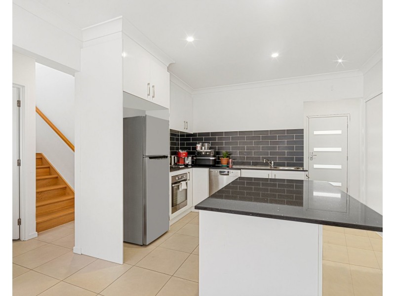 24/9 Cromwell Court, Doolandella QLD 4077