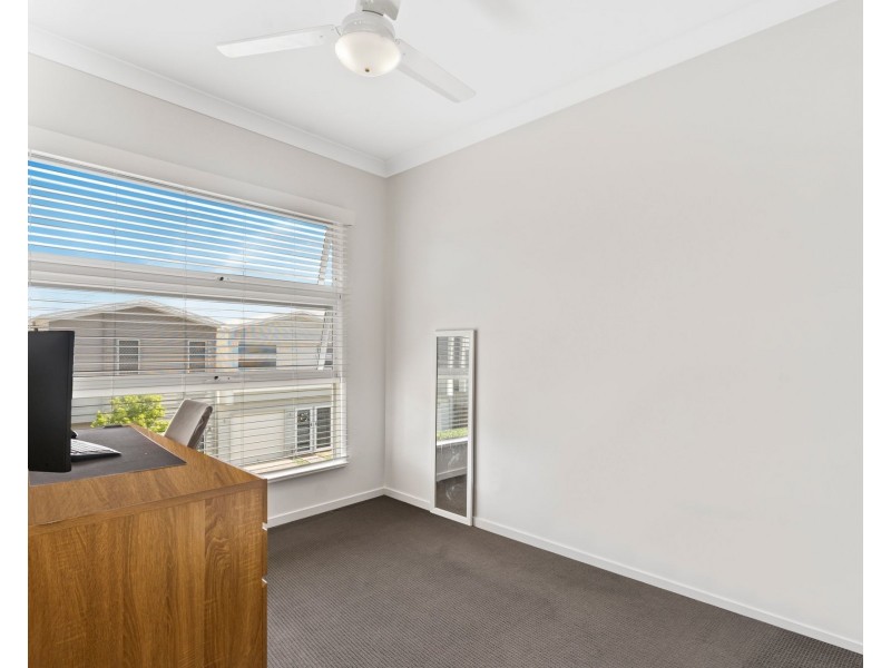 24/9 Cromwell Court, Doolandella QLD 4077
