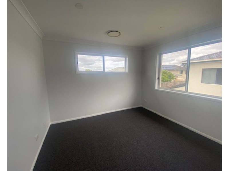 90 John Markwell Parade, Daisy Hill QLD 4127