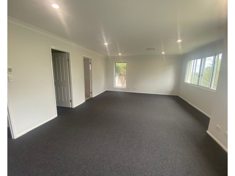 90 John Markwell Parade, Daisy Hill QLD 4127