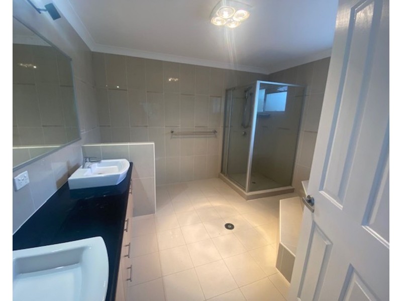 90 John Markwell Parade, Daisy Hill QLD 4127