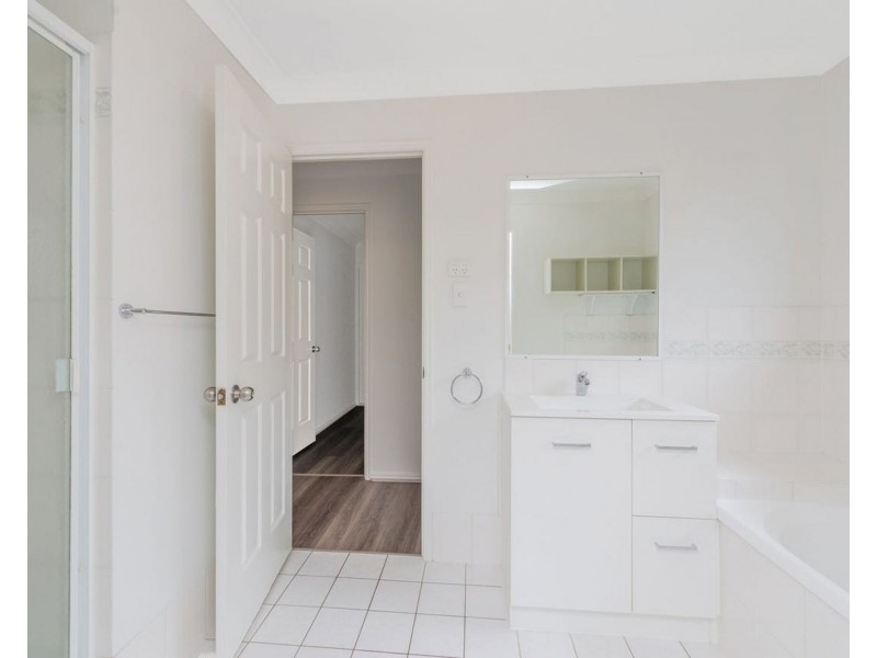 22 Geaney Boulevard, Crestmead QLD 4132