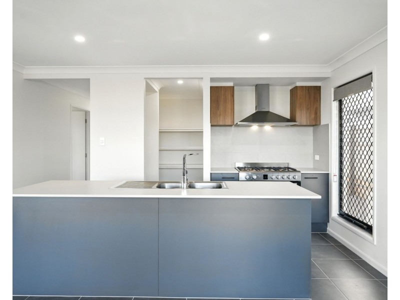 30 McArthur Street, Logan Reserve QLD 4133