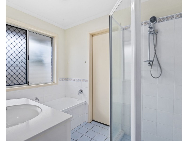 21 Black Diamond Cres, Edens Landing QLD 4207