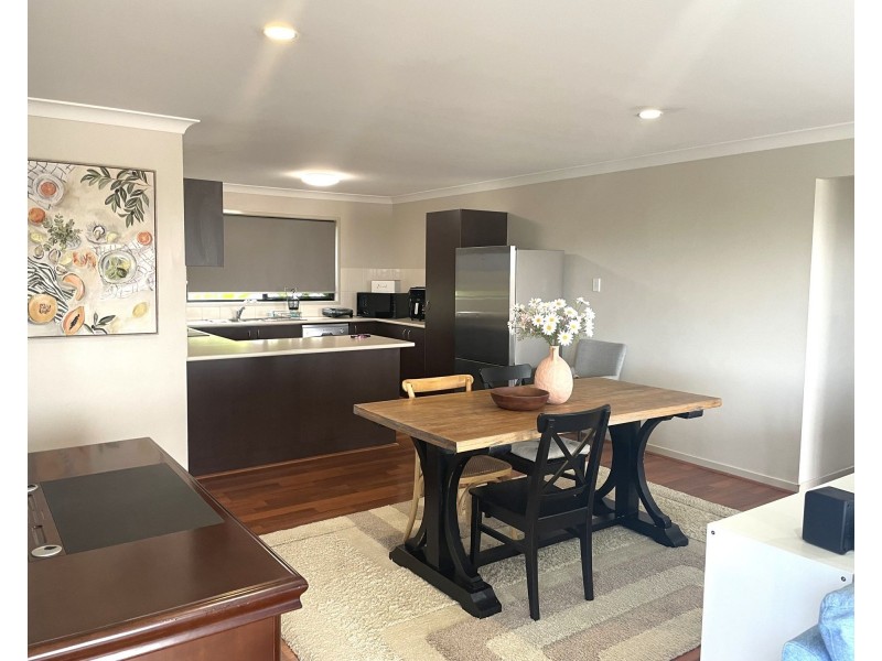 5 Oliver Drive, Redbank Plains QLD 4301