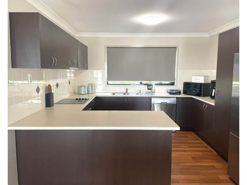 5 Oliver Drive, Redbank Plains QLD 4301