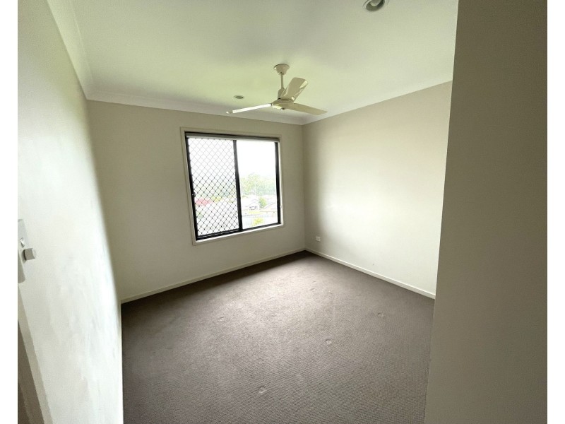 5 Oliver Drive, Redbank Plains QLD 4301