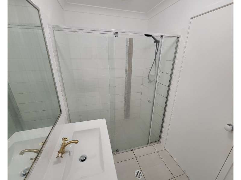 4/45-47 Defiance Rd, Woodridge QLD 4114