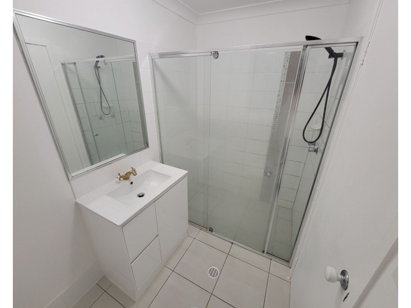 4/45-47 Defiance Rd, Woodridge QLD 4114