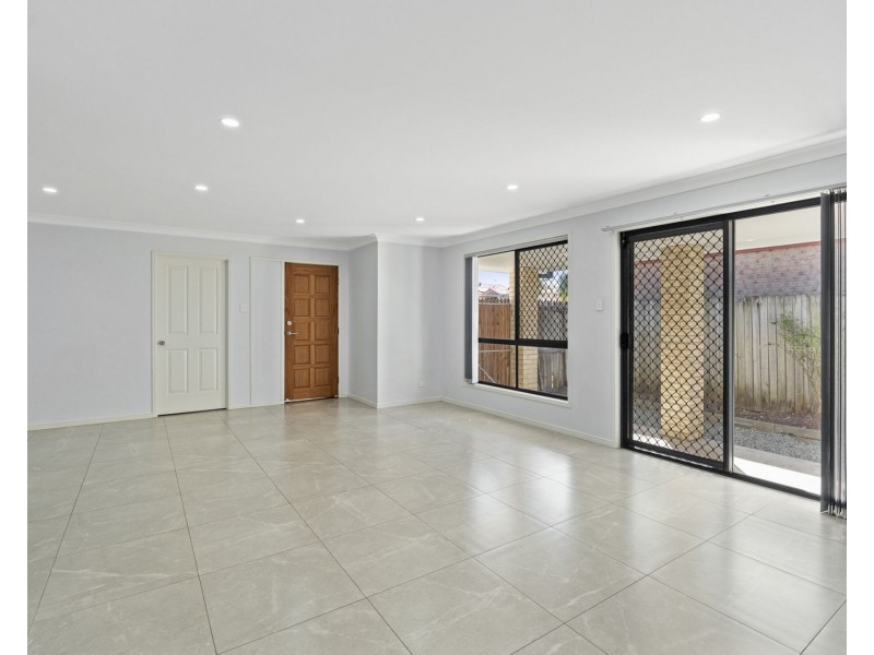 27 Leonie Place, Doolandella QLD 4077
