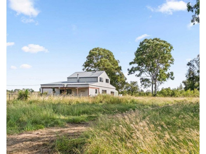 105 Schmidt Road, Eagleby QLD 4207