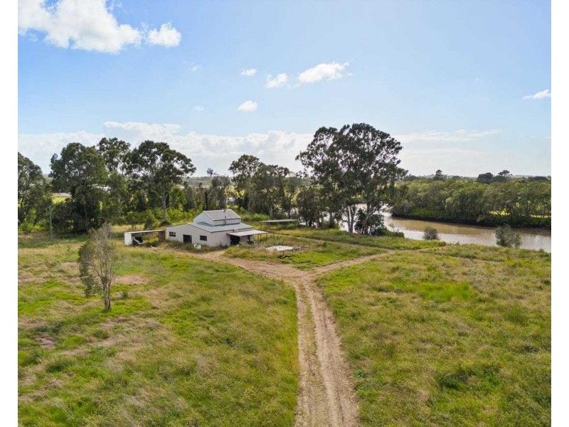 105 Schmidt Road, Eagleby QLD 4207