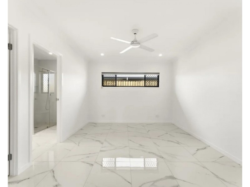 68 Jim Davidson Boulevard, Belivah QLD 4207
