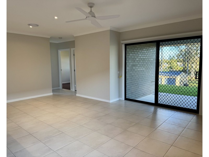 56 Boomi Avenue, South Maclean QLD 4280