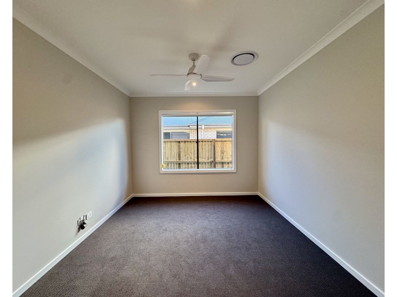 56 Boomi Avenue, South Maclean QLD 4280