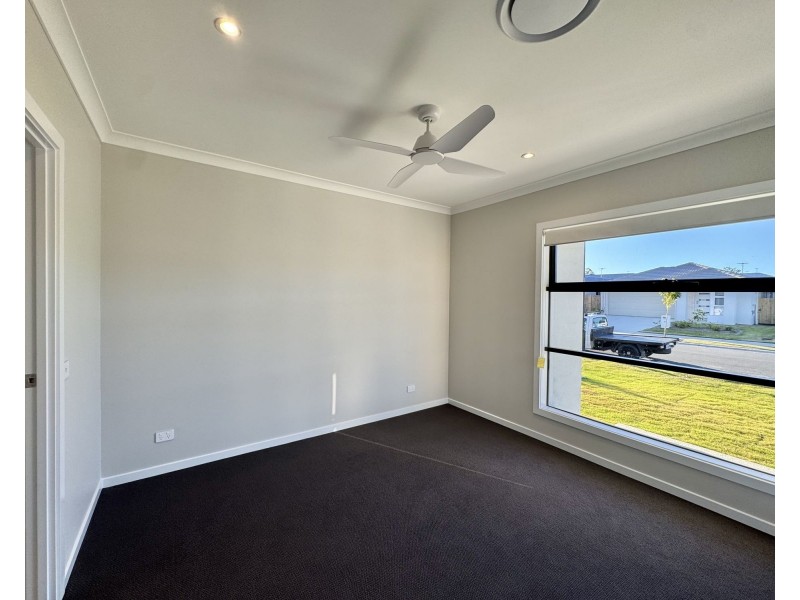 56 Boomi Avenue, South Maclean QLD 4280