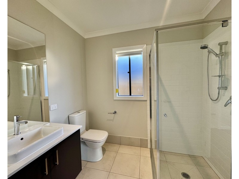 56 Boomi Avenue, South Maclean QLD 4280