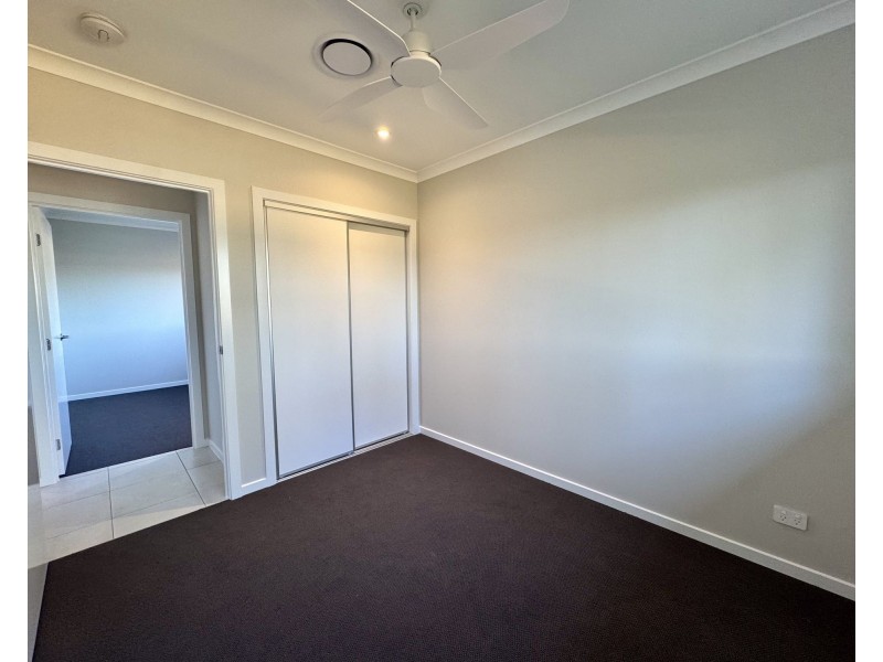 56 Boomi Avenue, South Maclean QLD 4280