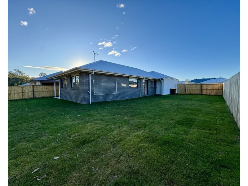 56 Boomi Avenue, South Maclean QLD 4280